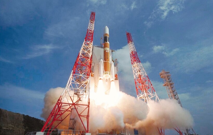 2001 年，成功發射第一枚 H-IIA 火箭（照片由 JAXA提供）